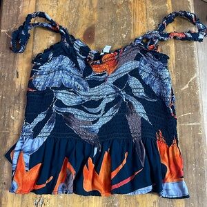 A very cute top🧡💙